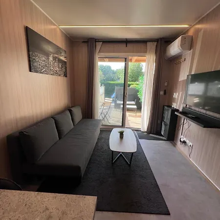 Tiny House Pour 4 A Disneyland Paris بيت للعطل Coutevroult
